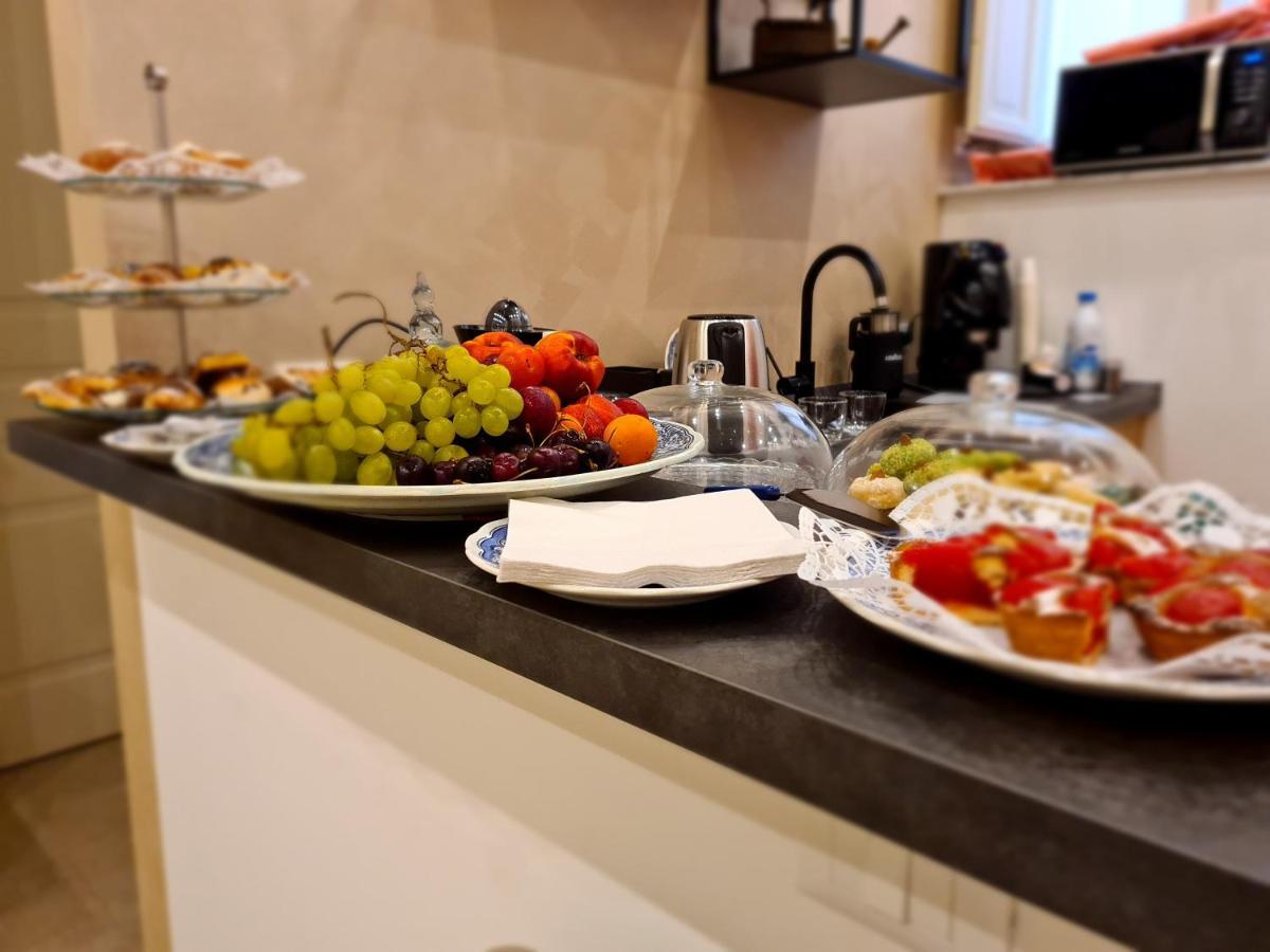 Mama Tita Rooms And Breakfast Palermo Exterior photo
