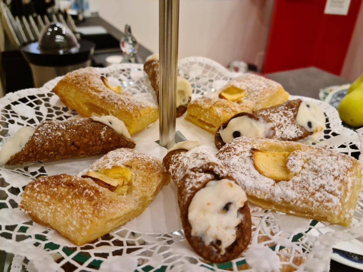 Mama Tita Rooms And Breakfast Palermo Exterior photo